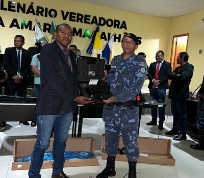 Entrega de Armamento-03